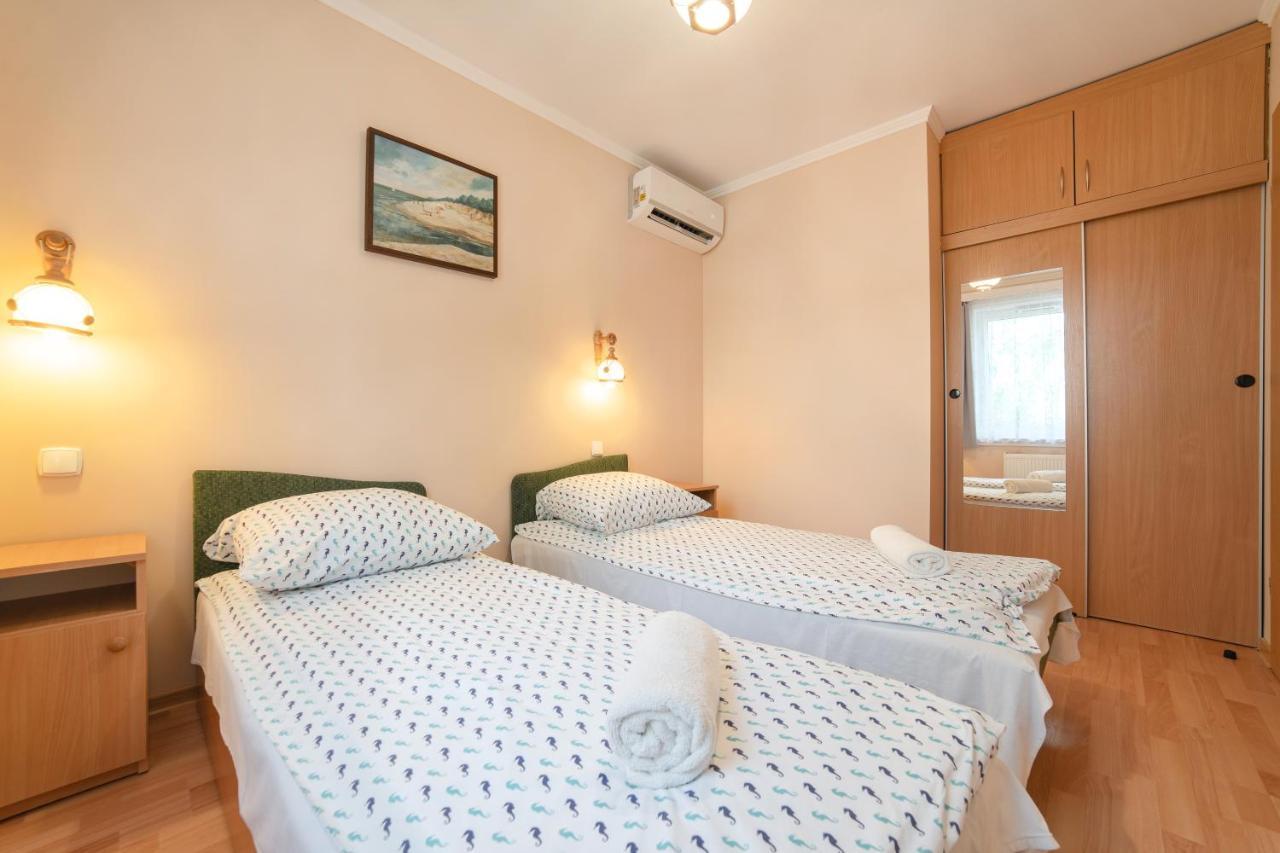 Pokoje Goscinne Konik Morski Dębki Εξωτερικό φωτογραφία